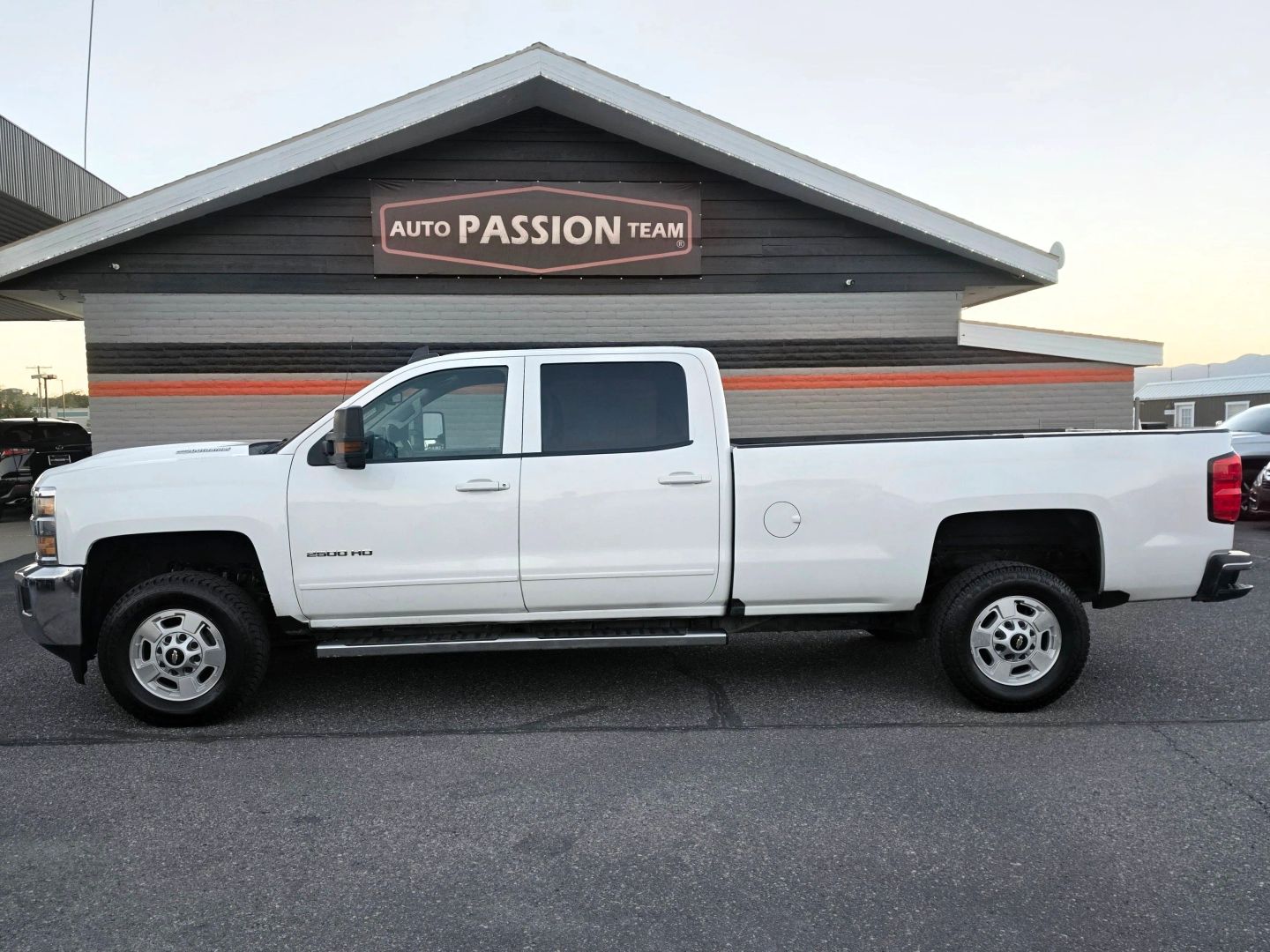 chevrolet silverado 2500hd 2017 1GC1KVEY1HF175750 image chevrolet silverado 2500hd 2017 1GC1KVEY1HF175750 image